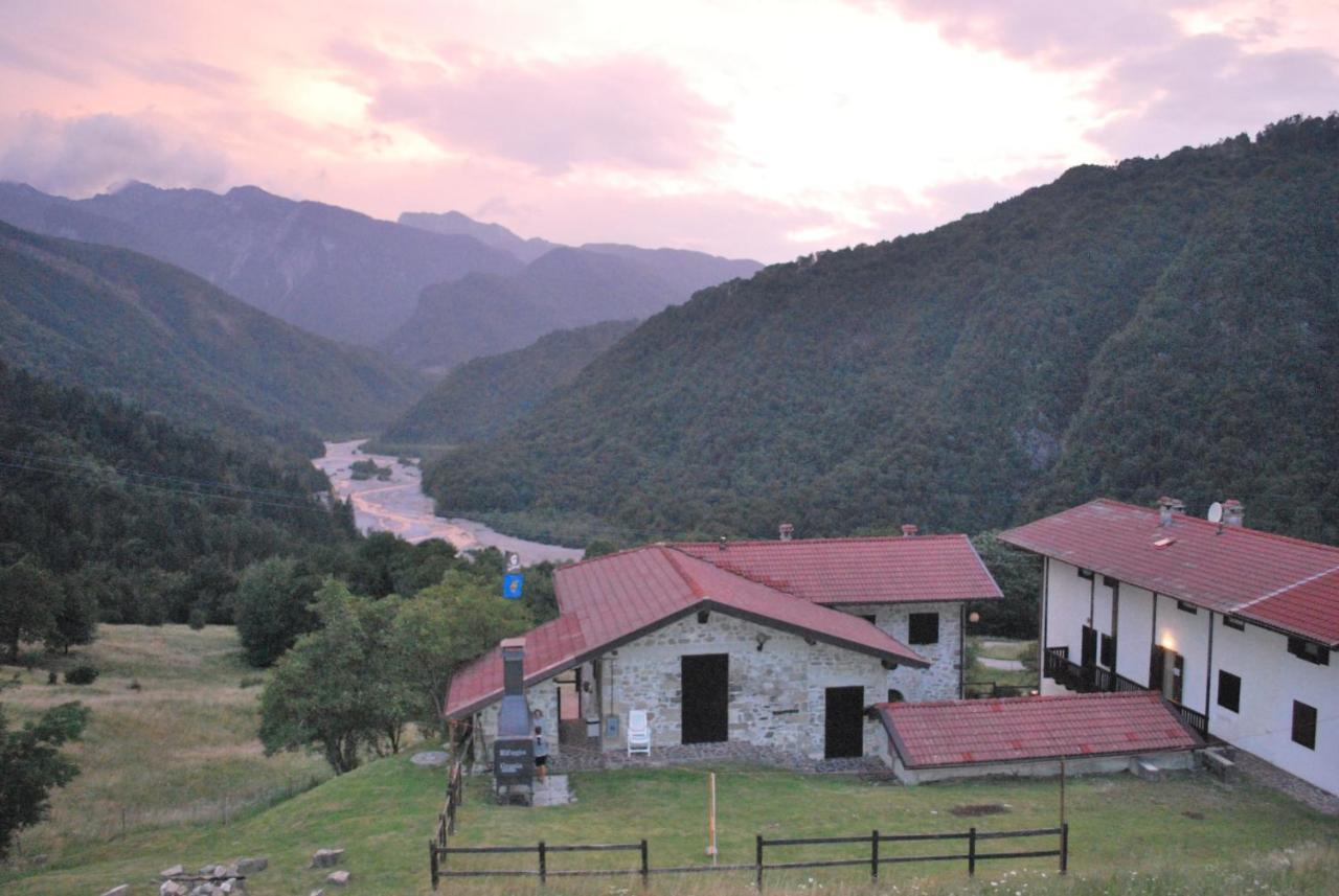 Rifugio Malga Grasia Caprizi Exterior photo